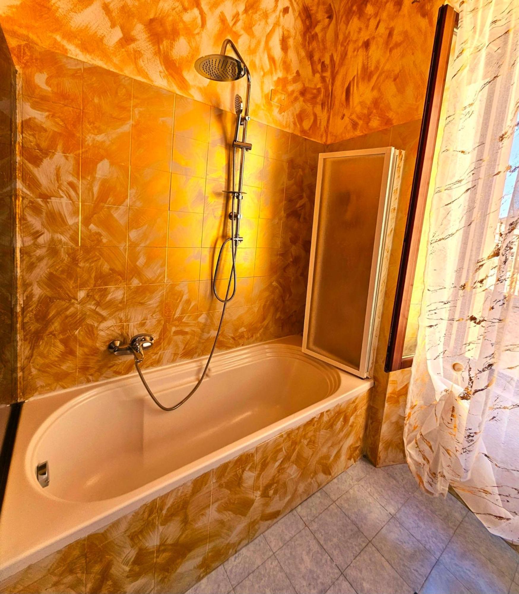 La Corte Dei Fiori Albavilla Cameră foto